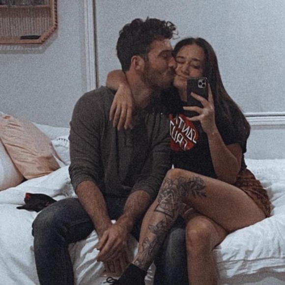 Meet your Posher, Zolene - Picture 1 of 1